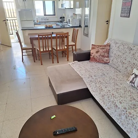 Apartamento Easy 2 Bedroom Apartment, Makenzi *