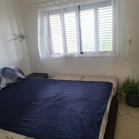 Apartamento Easy 2 Bedroom Apartment, Makenzi *