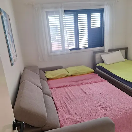 Easy 2 Bedroom Apartment, Makenzi Apartamento Larnaca