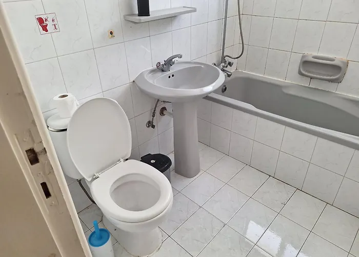 Easy 2 Bedroom Apartment, Makenzi Appartamento