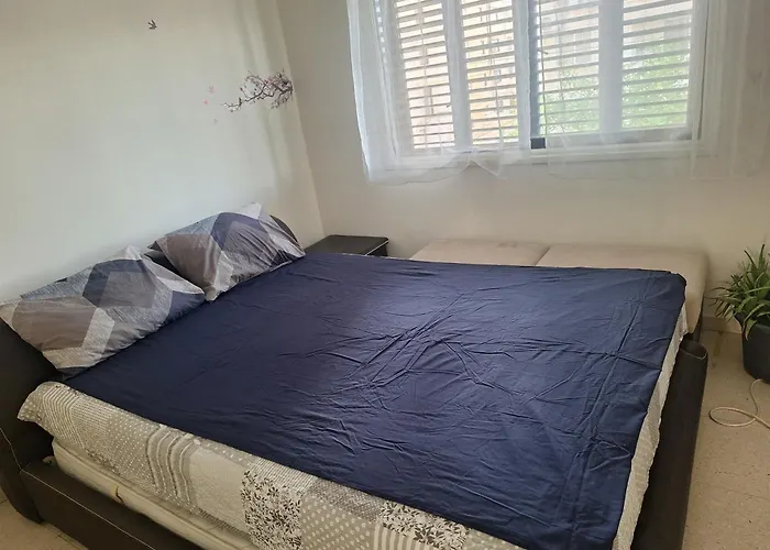 Easy 2 Bedroom Apartment, Makenzi דירה *