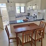 Easy 2 Bedroom Apartment, Makenzi Apartment