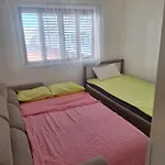 Apartment Easy 2 Bedroom Apartment, Makenzi Larnaca