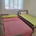 Apartment Easy 2 Bedroom Apartment, Makenzi Larnaca