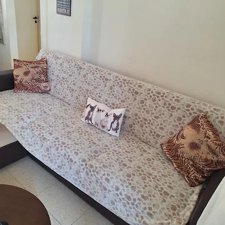 Easy 2 Bedroom Apartment, Makenzi דירה *